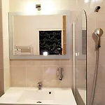 Hotel Voltaire Opera