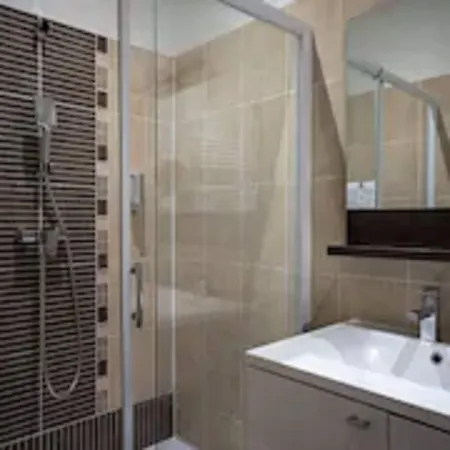 Voltaire Opera Centre Hotel 3*