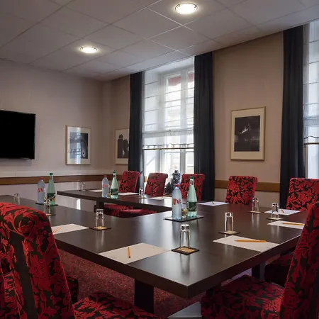 Voltaire Opera Centre 3* Nantes