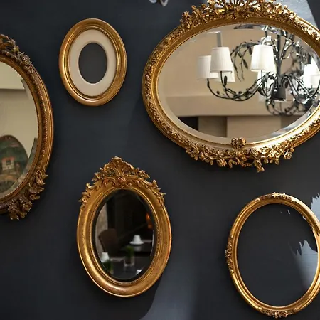 Voltaire Opera Centre Hotel 3*