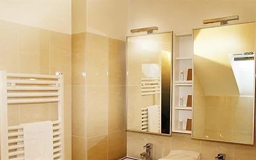 Voltaire Opéra Hotel