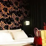 Voltaire Opera 3*