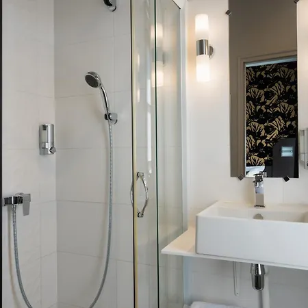 Hotel Voltaire Opera Centre 3*