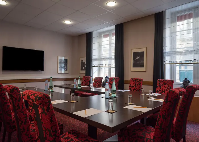 Voltaire Opera 3* Nantes