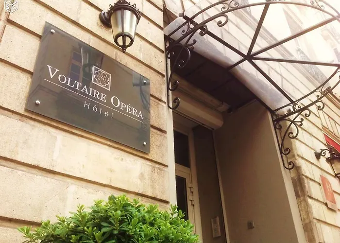 Voltaire Opera Centre 3*